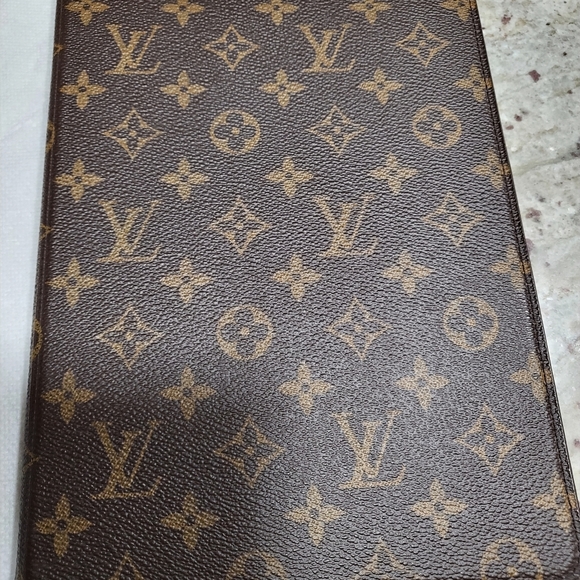 COPY - Louis Vuitton USED Tablet Case - Picture 10 of 16